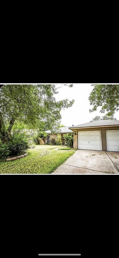Reliable landscape installation for homes in Deer Park, TX by Monster Tree Service of Texas Gulf Coast