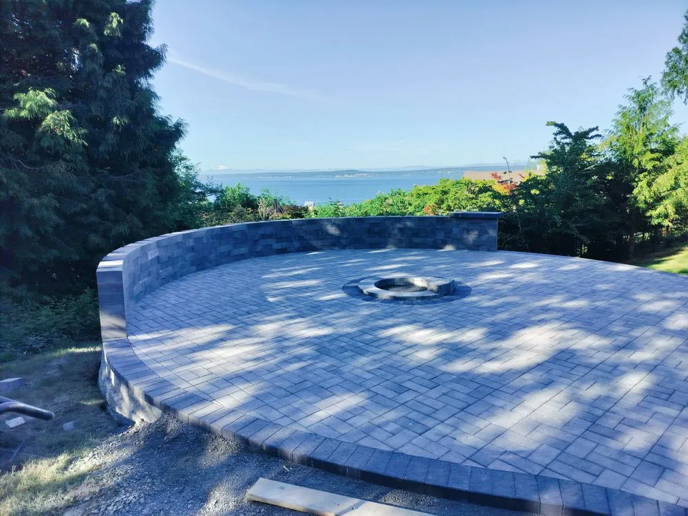 Affordable yard cleanup service in Renton, WA - Monstera landscaping