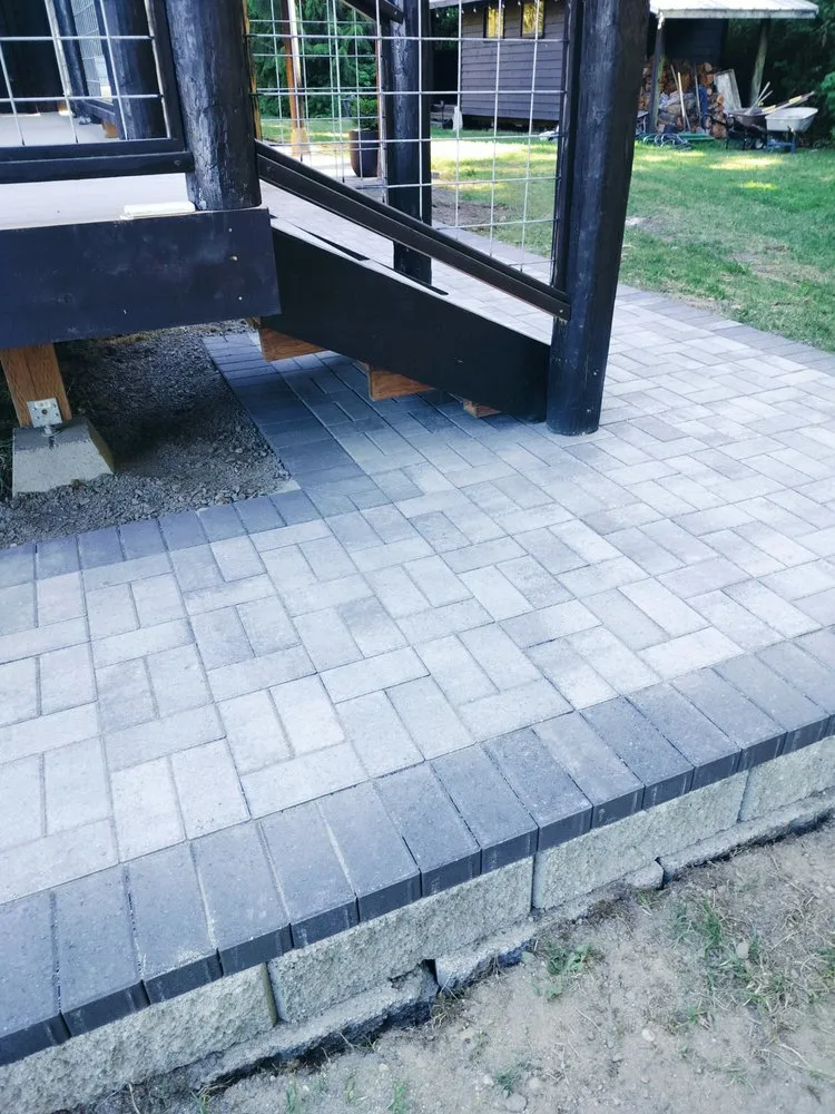 Professional landscape design near you in Renton, WA by Monstera landscaping