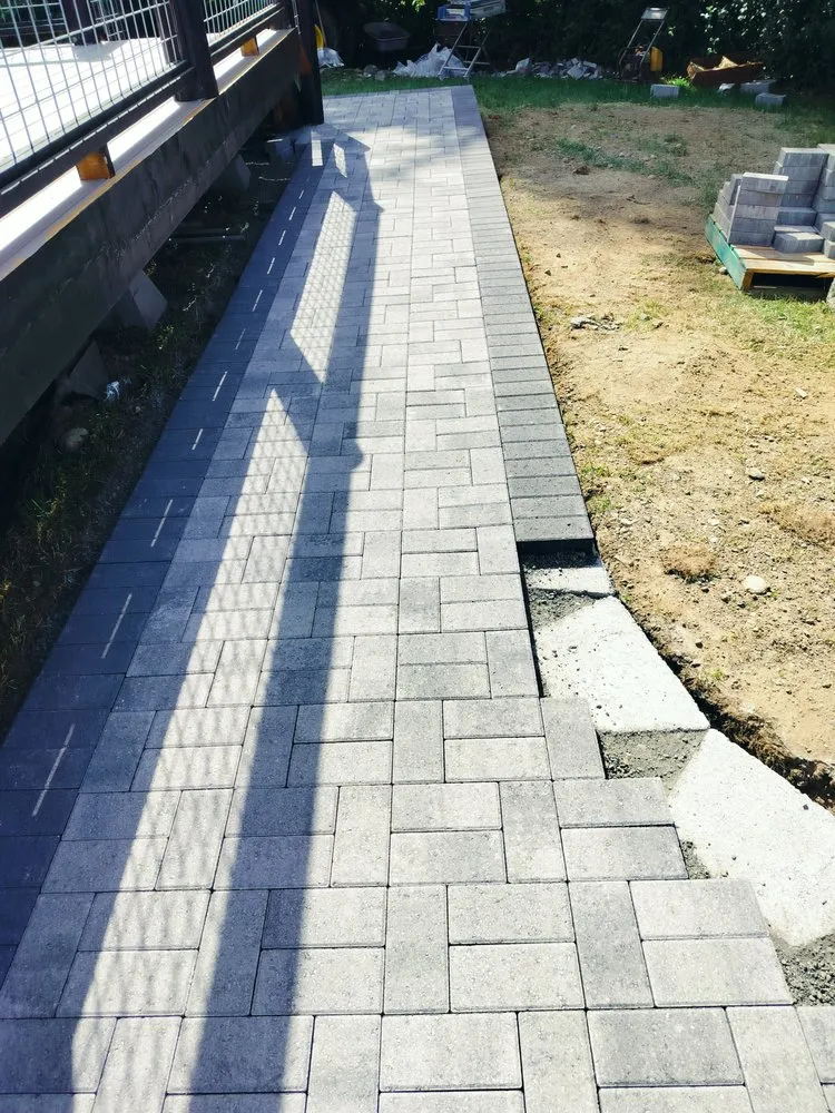 Reliable residential landscaping for year-round maintenance in Renton, WA by Monstera landscaping