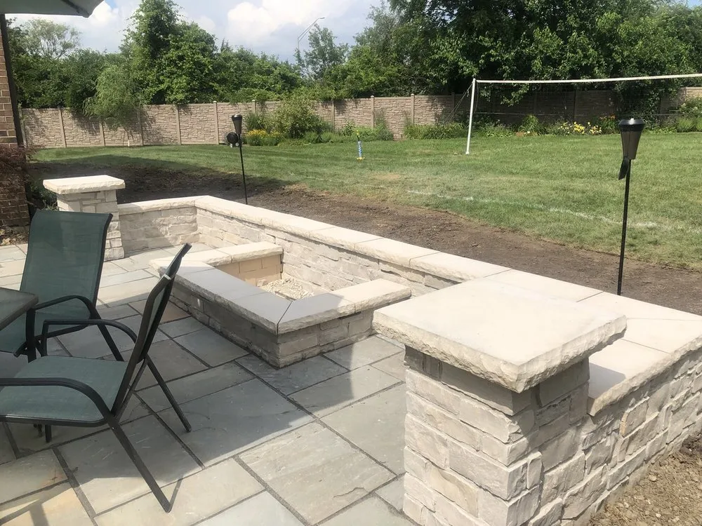 Expert lawn care service experts serving Naperville, IL - Montanos Landscaping