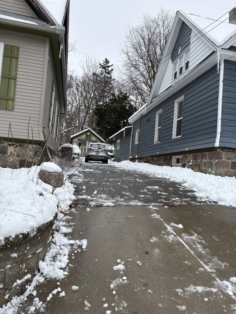 Top-rated landscape design for beautiful yards across Carson City, MI - Montcalm Landscapers LLC