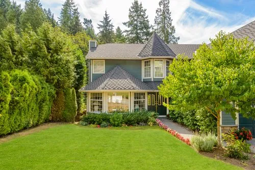 Affordable outdoor landscaping in Turlock, CA by MONTEJANO landscaping