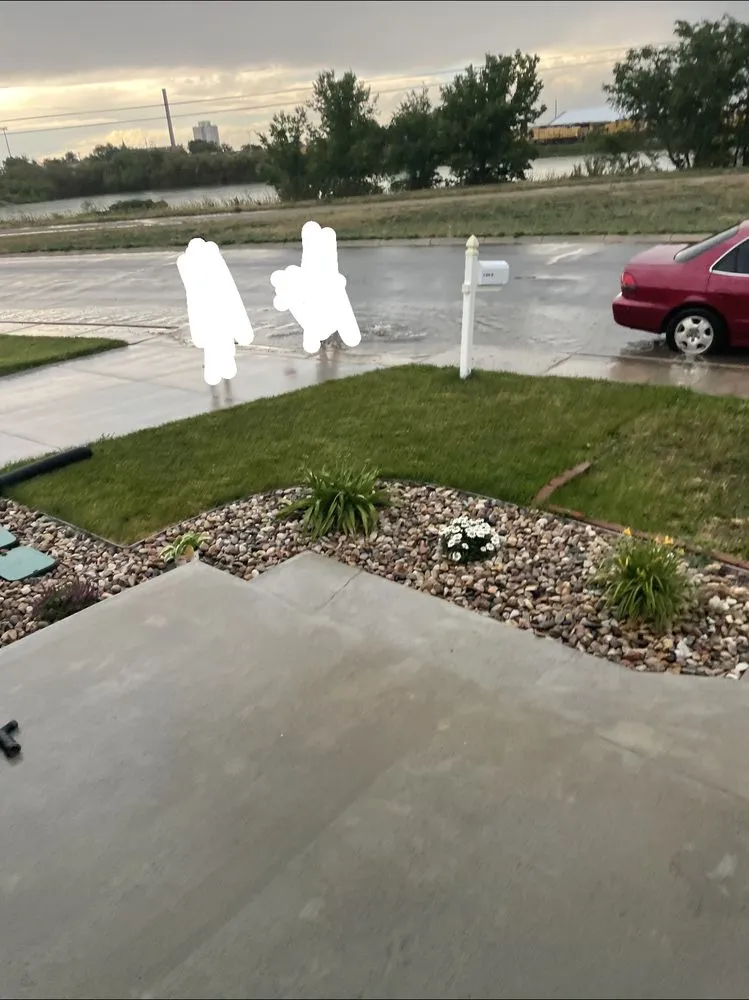 Professional yard cleanup service experts serving Aurora, CO - Montelongo Father & Son Landscaping