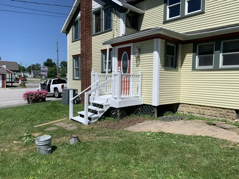 Custom garden landscaping for residential properties in Aurora, IL by Montenegro Landscaping