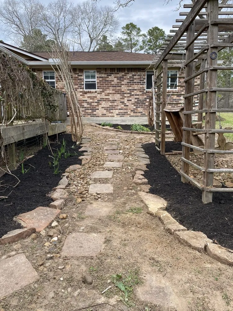 Professional residential landscaping in Magnolia, TX - Montenegro Landscaping Services