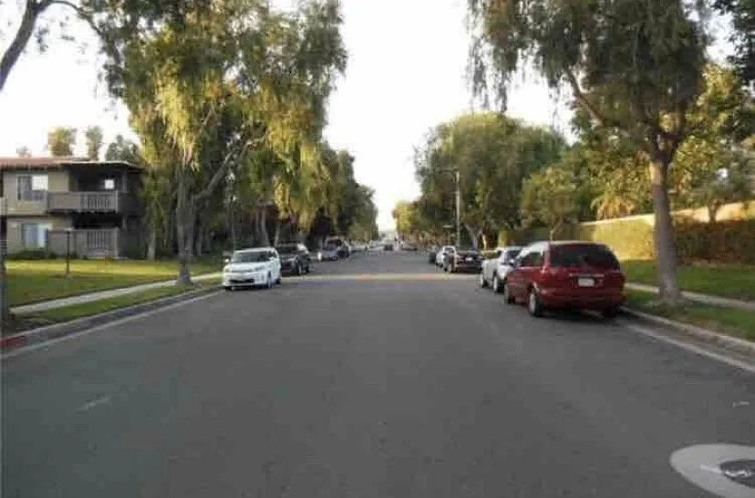 Affordable lawn care service in Santa Ana, CA - Monterey Villas