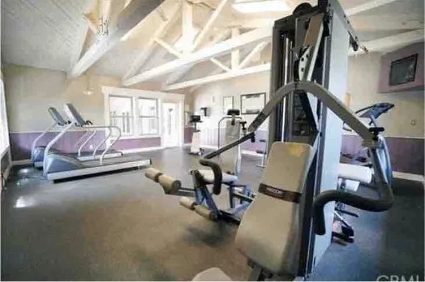 Monterey Villas Logo