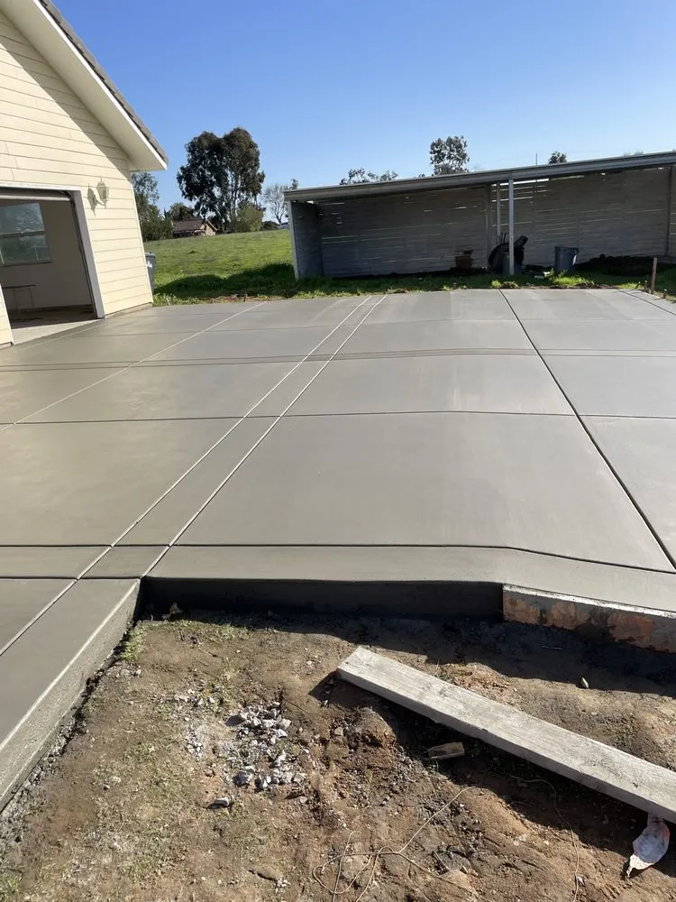 Top-rated lawn mowing service for residential properties across Stockton, CA - Montero Concrete & Lanscape