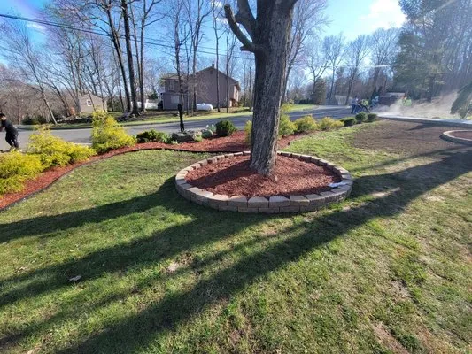 Monterroso's Landscaping Logo