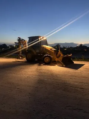 Montes Equipment Logo