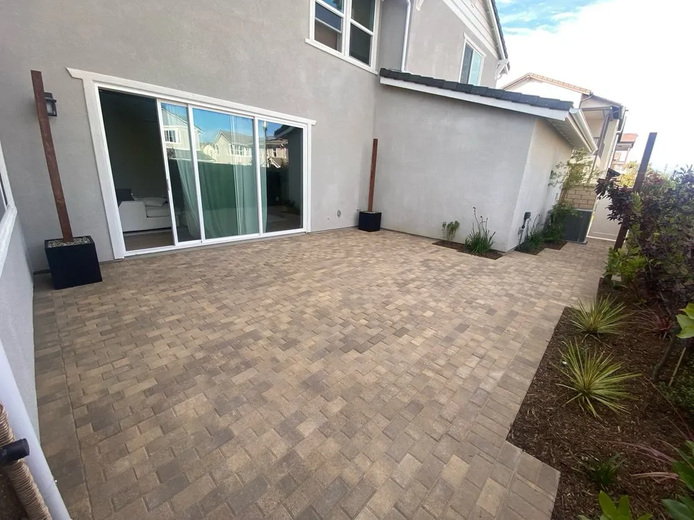 Trusted landscape installation for residential properties in Oxnard, CA by Montesinos Landscape and Concrete