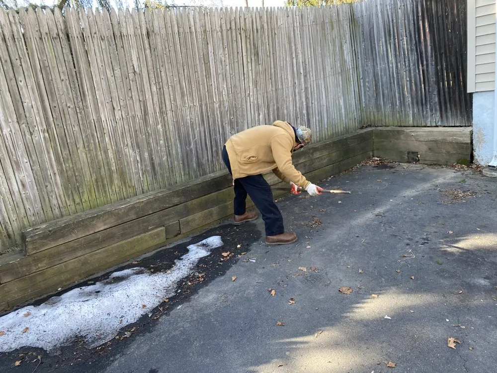 Affordable yard cleanup service in Thiells, NY by Monteverde Landscaping