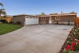 Affordable lawn mowing service for beautiful yards across Santa Ana, CA - MonteVista Landscape