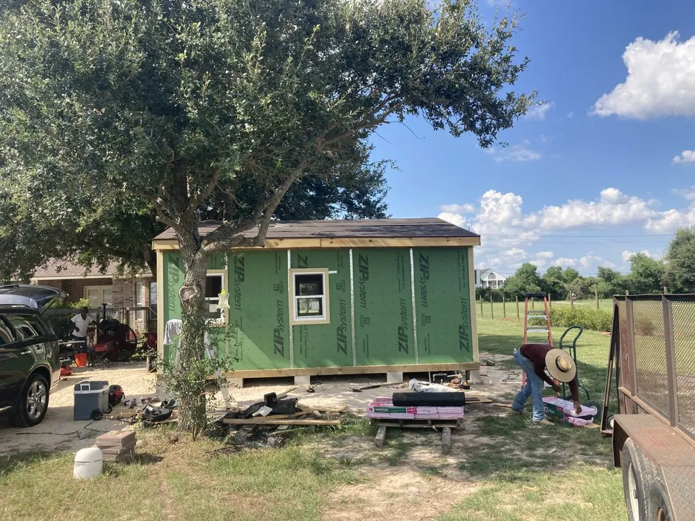 Custom yard maintenance in Houston, TX - Montgomery All In One Landscaping