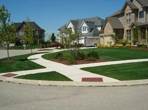 Reliable yard cleanup service in Oswego, IL - Montgomery Landscaping