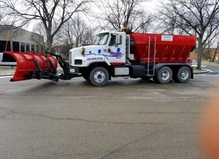 Affordable yard maintenance for beautiful yards across Oswego, IL - Montgomery Landscaping