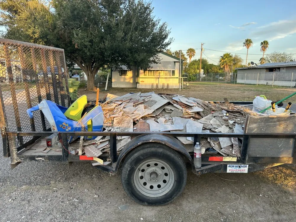Expert yard maintenance experts serving Edinburg, TX - Montoya Junk Removal and disposal