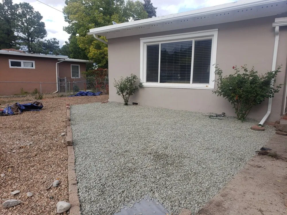 Top-rated garden landscaping in Los Alamos, NM by Montoya Maintenance and landscaping