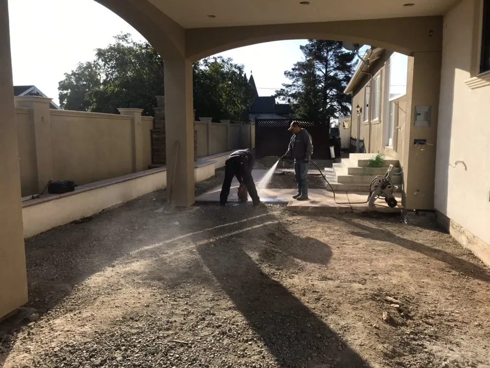 Affordable lawn care service in San Jose, CA - Montoyas Hauling and Landscape