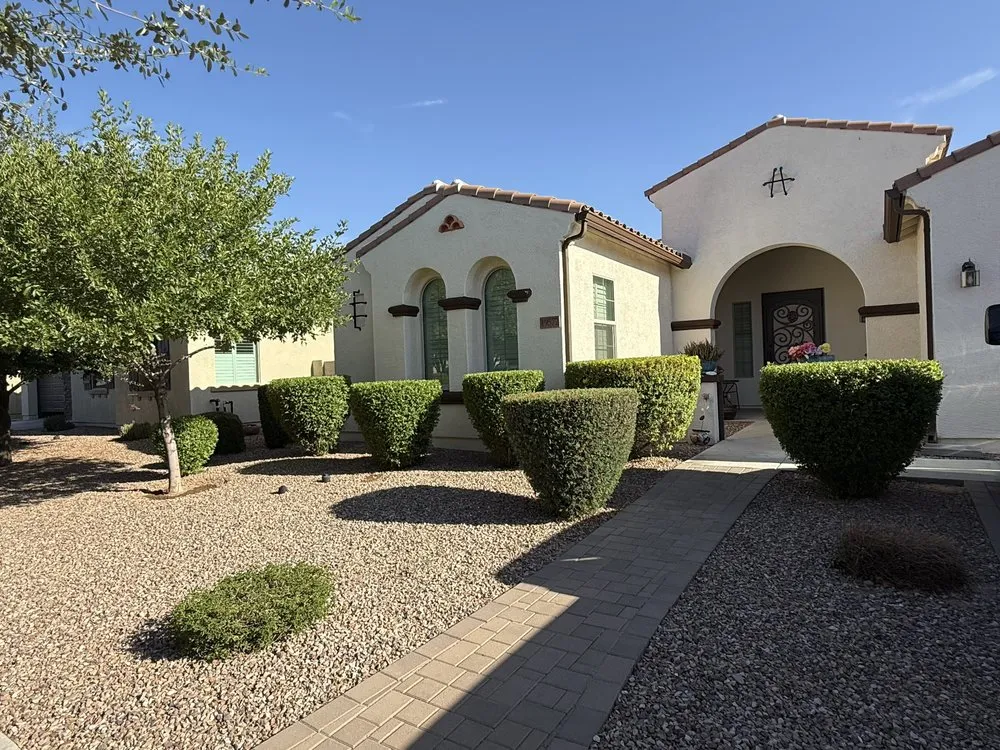 Affordable outdoor landscaping experts serving Apache Junction, AZ - Montoya's Landscaping