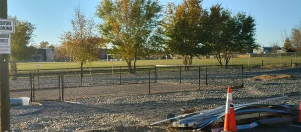 Montoyas Lawn and Landscape