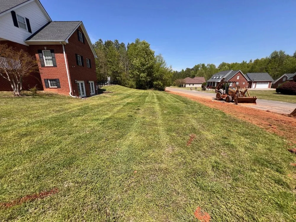 Affordable lawn care service with custom design across Chatsworth, GA - Monumental Mowing