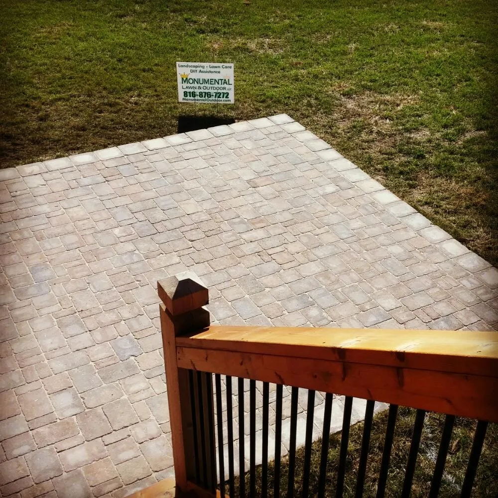 Trusted residential landscaping for year-round maintenance in Raymore, MO by Monumental Outdoor