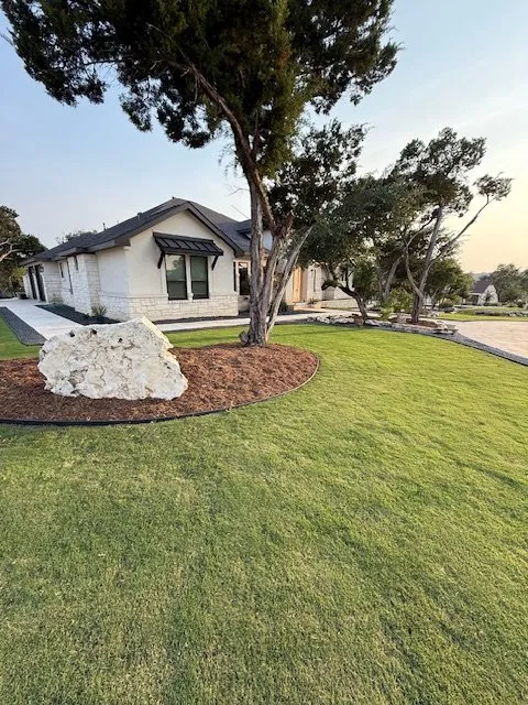 Custom landscaping services near you across New Braunfels, TX - Moochie's Design and Landscaping