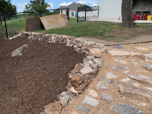 Top-rated yard maintenance in New Braunfels, TX by Moochie's Design and Landscaping