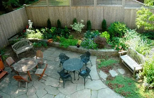 Expert outdoor landscaping for beautiful yards across Arlington, MA - Moodscapes