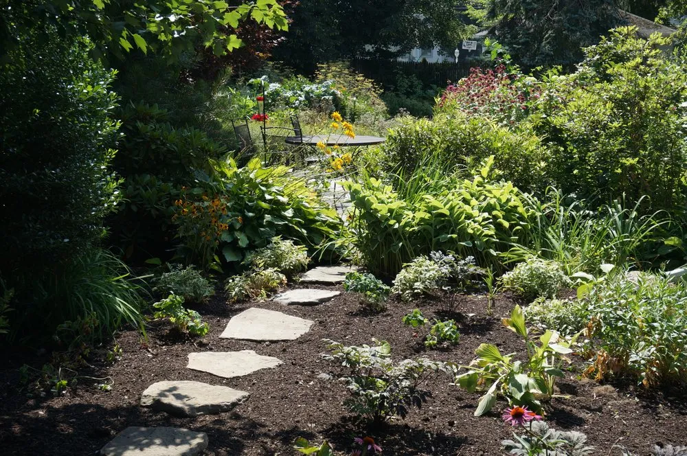 Top-rated yard maintenance for beautiful yards in Arlington, MA by Moodscapes