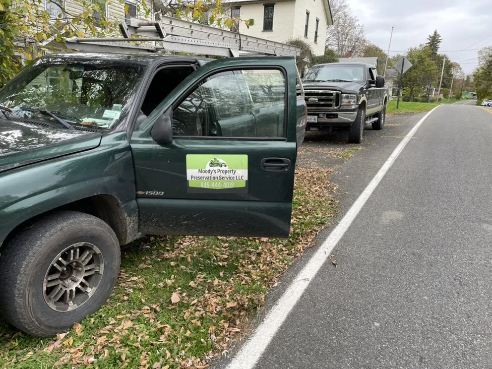 Top-rated lawn care service experts serving Clinton Corners, NY - Moody’s Property Preservation Service
