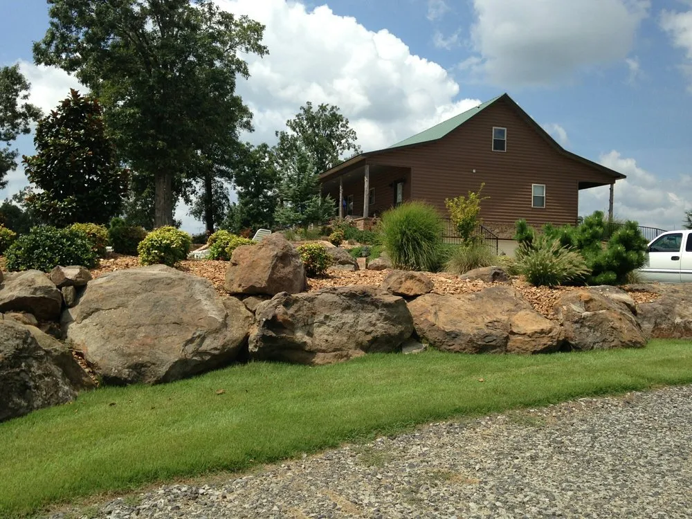 Custom yard cleanup service in Rose Bud, AR by Moon Custom Landscapes