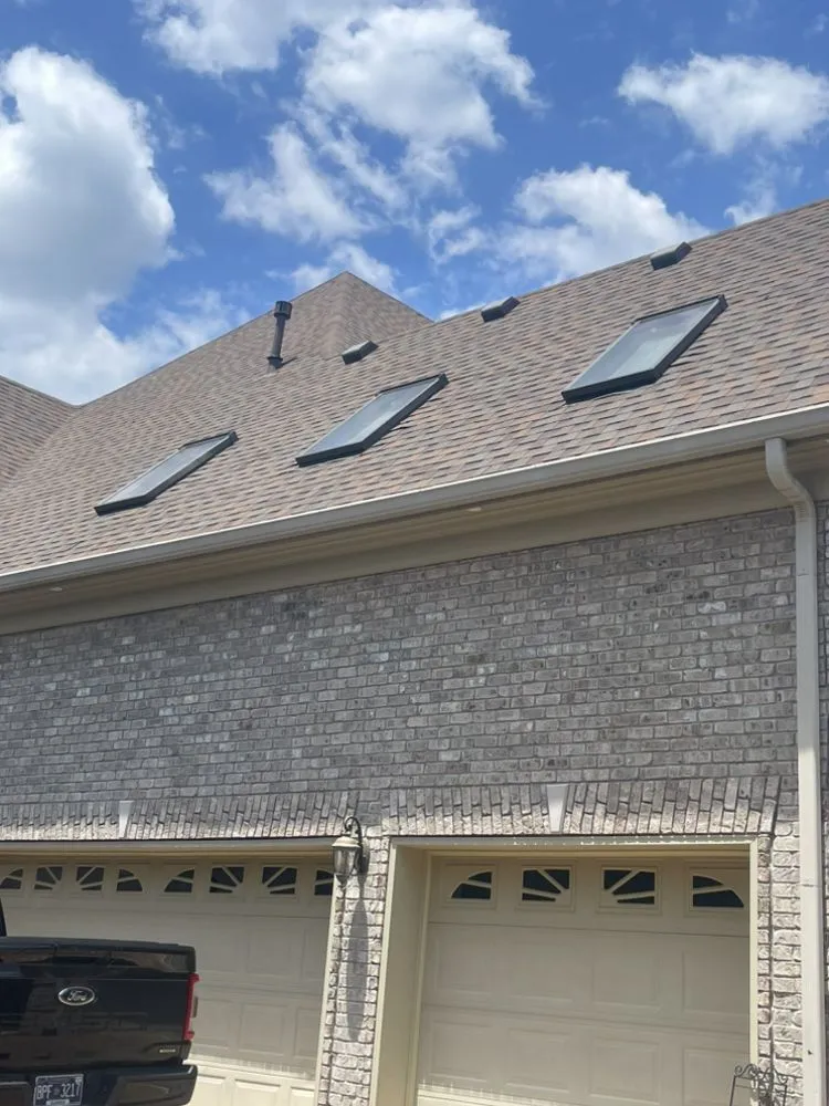 Professional lawn mowing service in Gallatin, TN by Mooney's Window Washing