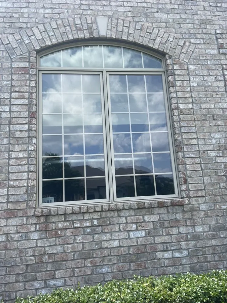 Trusted lawn care service in Gallatin, TN - Mooney's Window Washing