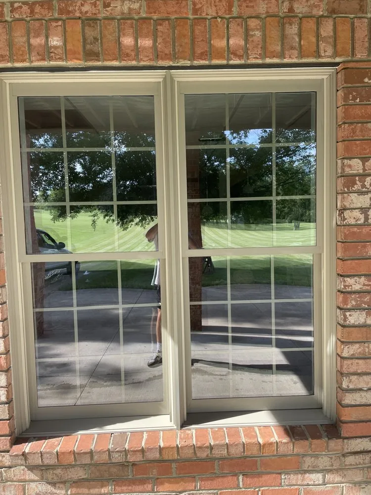 Professional lawn mowing service in Gallatin, TN by Mooney's Window Washing