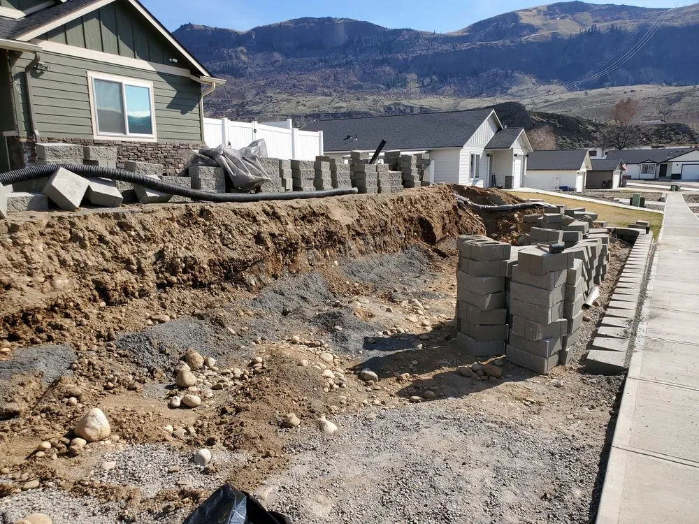 Affordable yard cleanup service for beautiful yards across Wenatchee, WA - Moongate Landscaping & Construction