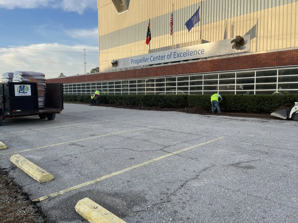 Expert yard cleanup service experts serving Biloxi, MS - Moons Grounds Care