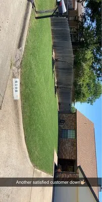 Moore’s Lawn Care Logo