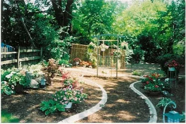 Custom outdoor landscaping experts serving Lombard, IL - Moore's Lawn Maintenance