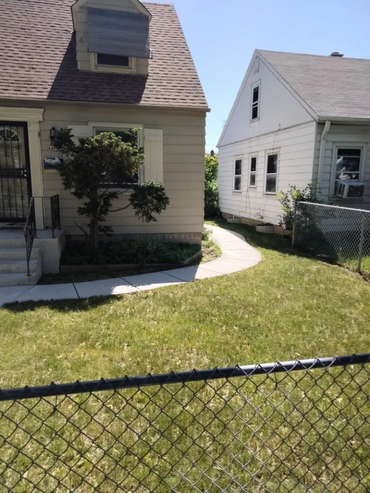 Trusted landscape installation experts serving Milwaukee, WI - Moorish Express Line Services