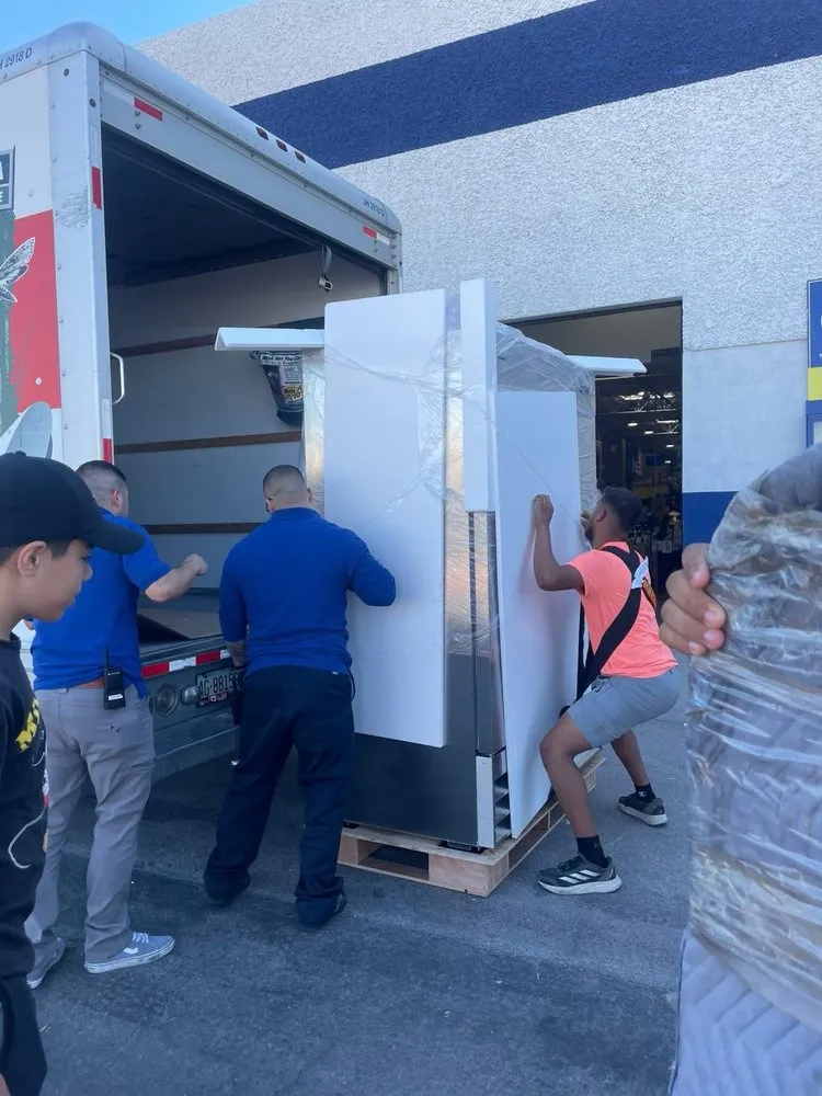 Reliable lawn care service in Socorro, TX - Morales Construction ,Landscaping & Movers