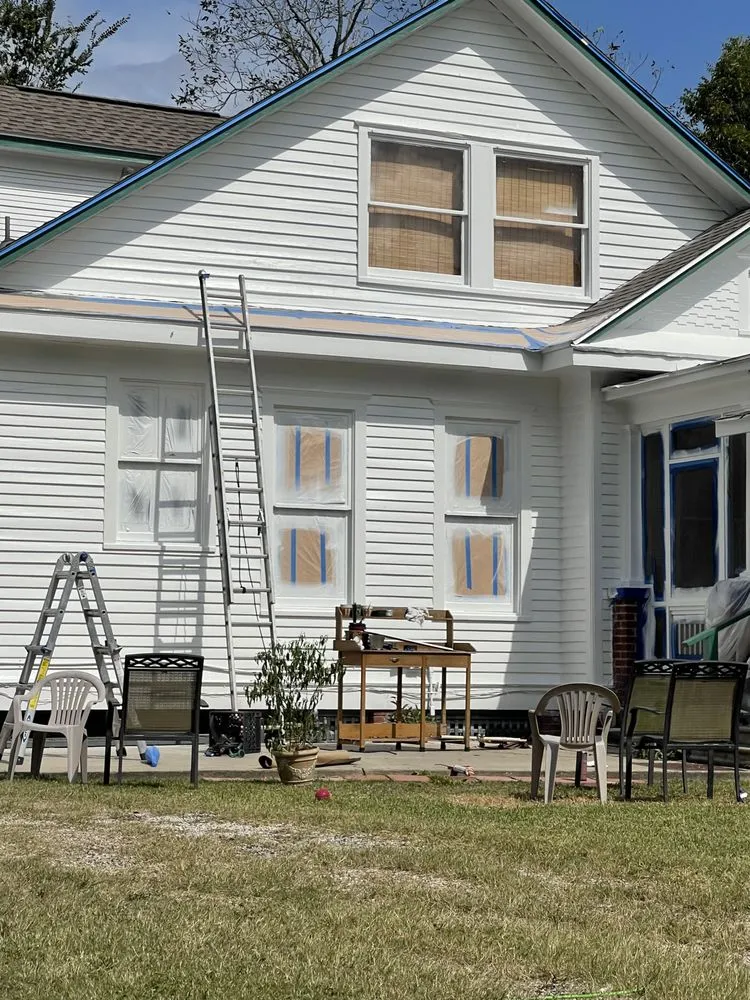 Affordable yard cleanup service in Victoria, TX by Morales Custom Works