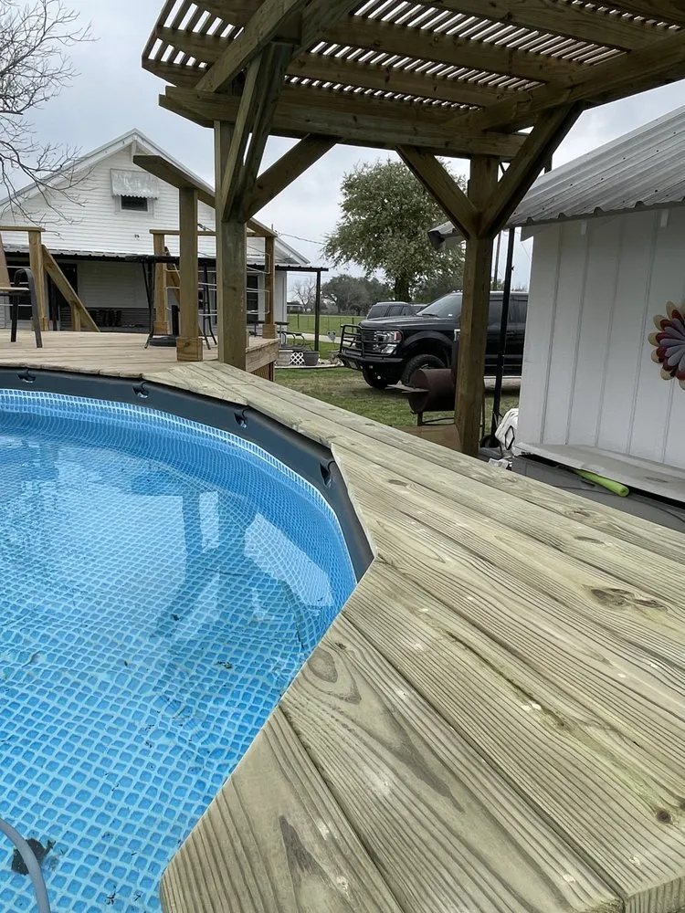 Custom yard cleanup service for year-round maintenance across Victoria, TX - Morales Custom Works