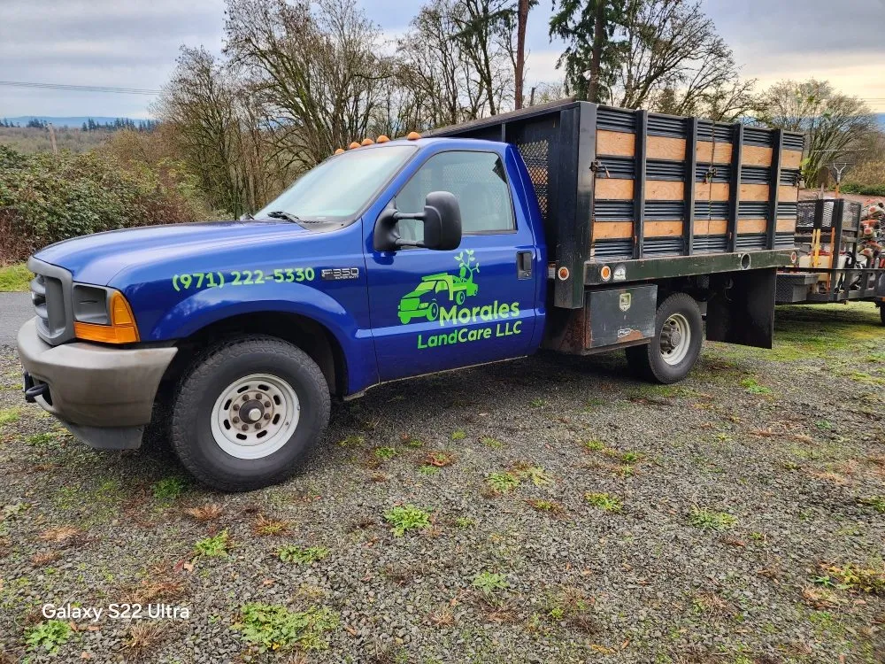 Professional yard maintenance in Beaverton, OR by Morales Land Care