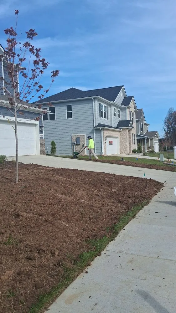 Affordable lawn care service in Nashville, TN by Morales Landscaping