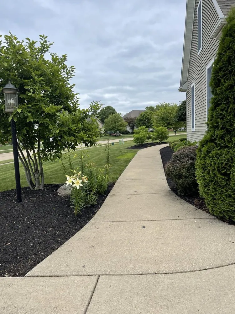 Custom lawn mowing service near you in Norwalk, OH by Morales Landscaping