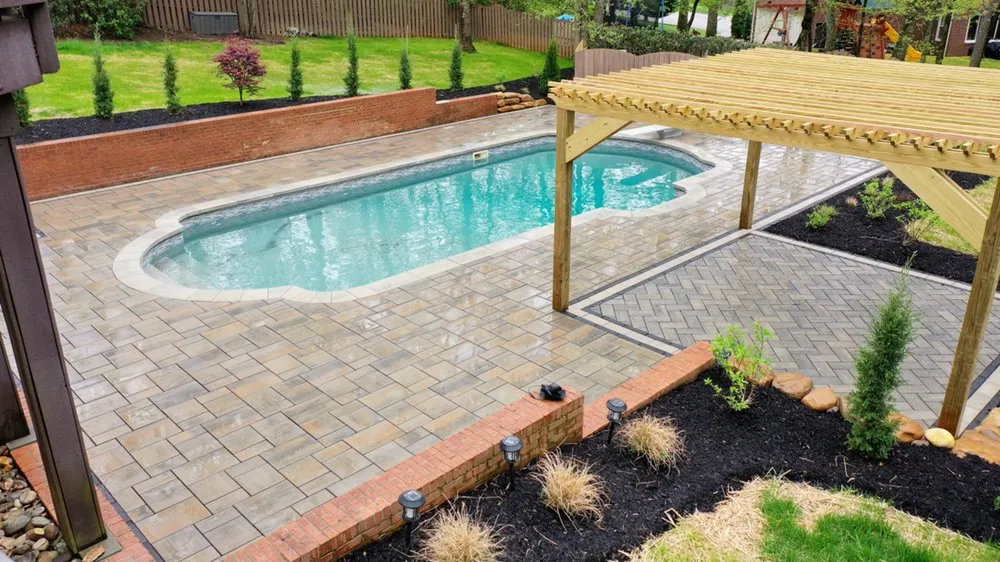 Affordable yard cleanup service experts serving Knoxville, TN - Morales Outdoor Living