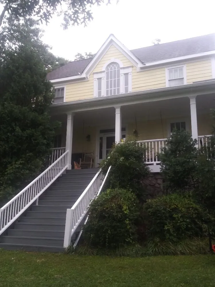 Expert yard maintenance for beautiful yards in Cornelia, GA by Morales Painting & Landscaping